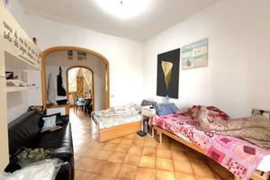 CASA SEMINDIPENDENTE A AGLIANA