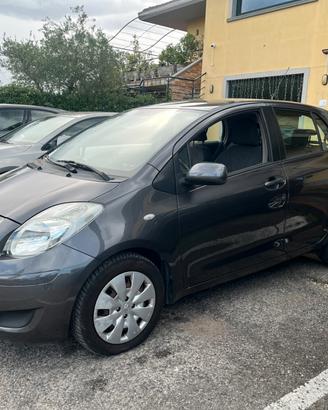 Toyota Yaris 1.3 5 porte 70.000 KM