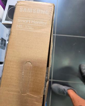 monitor samsung m5 32 pollici nuovo 