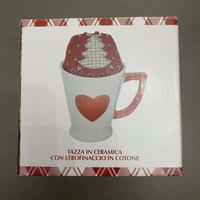 Tazza in ceramica con strofinaccio Nuova