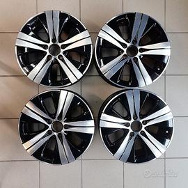 Cerchi in lega Mercedes 17