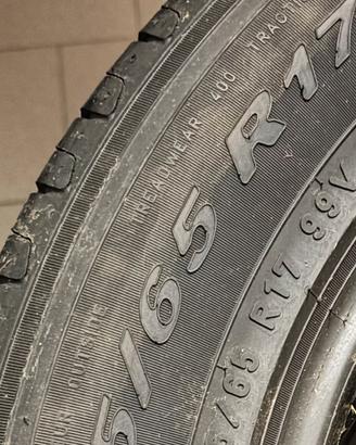 Pneumatici  215/65/17 Pirelli Scorpion