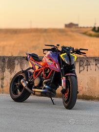 KTM 1290 R SUPER DUKE