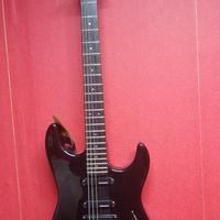 2 chitarre Stratocaster e 1 basso acustico