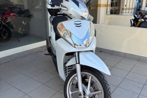 Honda SH 300 i