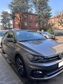 Polo Volkswagen Highling R-Line