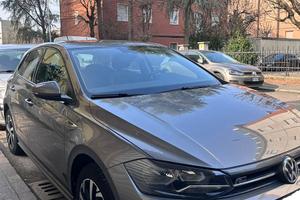 Polo Volkswagen Highling R-Line