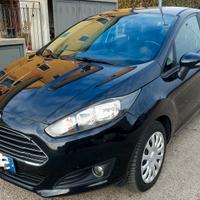 Ford Fiesta nera diesel perfette condizioni 