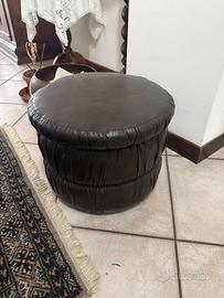 Due puff con contenitore