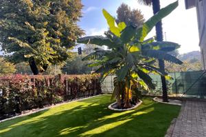 Villa con giardino