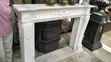 Cornice camino in marmo bianco