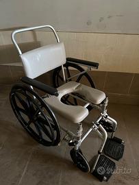 Sedia a rotelle impermeabile per wc