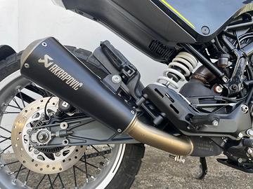Scarico Akrapovic per Svartpilen e Vitpilen 401