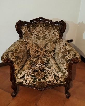 Divano, poltrona e tavolino