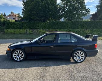BMW E36 318i