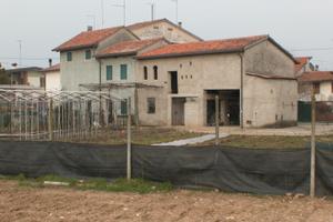 Casa singola con giardino