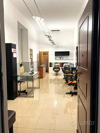Locale professionale - Via Amendola