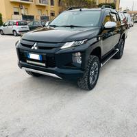 Mitsubishi L200 IVA ESPOSTA (inclusa)