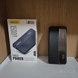 powerbank 15000mah da 22.5W con cavi incorporati