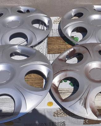 Set 4 Copri ruote cerchioni pneumatici gomme Auto