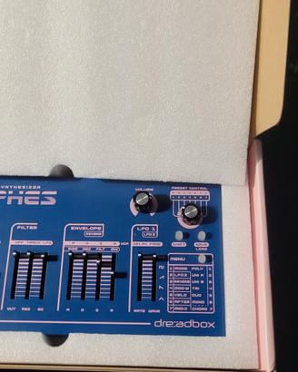 Dreadbox Nymphes Synth tutto Analogico 6 Voci