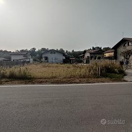 Terreno edificabile con progetto villa singola
