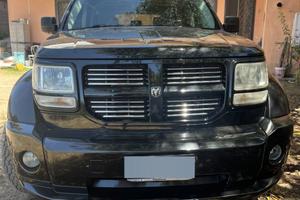 Dodge Nitro 2.8 automatica