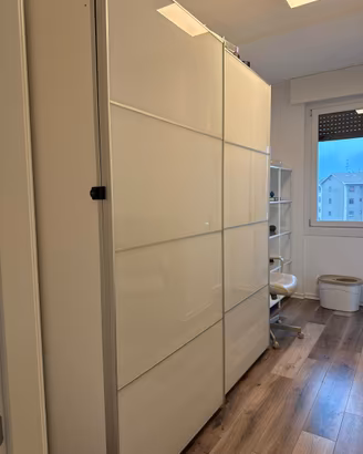 Armadio a vetri IKEA PAX AULI