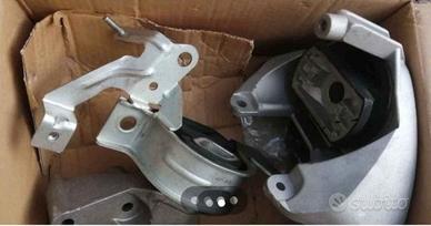 Kit supporto motore