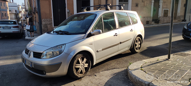 Renault Scenic 7 posti del 2006 km 230000