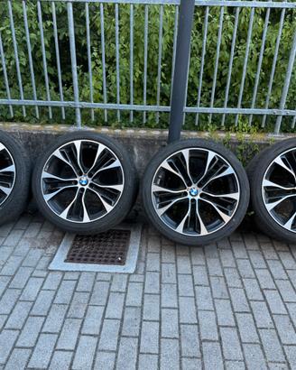 Cerchi  per bmw x5 f15 con gome estive dot 2024