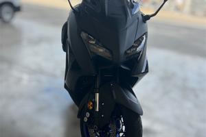 T-MAX 560 2026