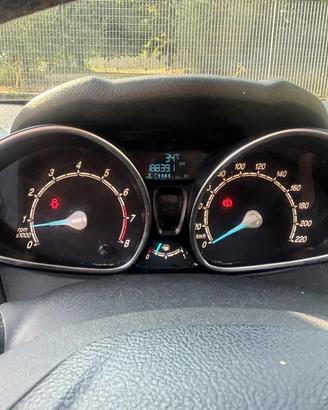 Ford fiesta Technick 1400 71kw 97cv GPL
