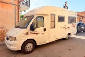 RAPIDO 746F CLIMA MOTORE COMPATTO