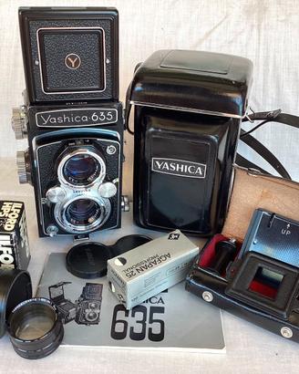 Yashica 635 MINT con accessori