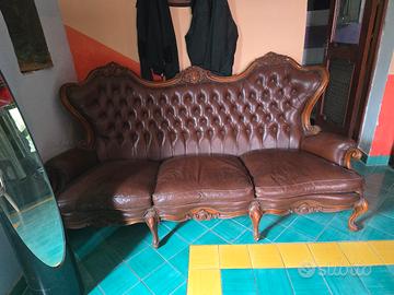 divano in pelle anni 70