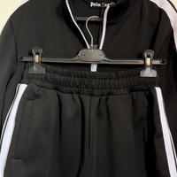 Felpa e pantaloncini