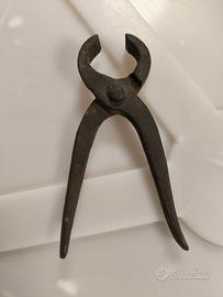 Antiche tenaglie 