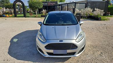 FORD Fiesta 1.6 TDCi 5 porte / 95 CV  2014