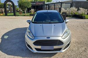 FORD Fiesta 1.6 TDCi 5 porte / 95 CV  2014