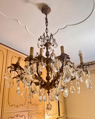 Grande lampadario vintage in stile barocco