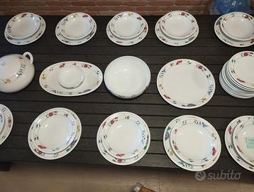 Servizio Piatti Richard Ginori
