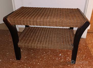 Tavolino in rattan