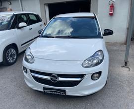 Opel Adam 1.4 87 CV White/Black Link