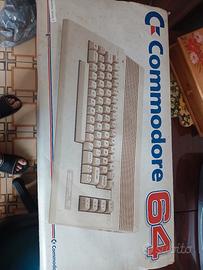 Commodore 64 con scatola