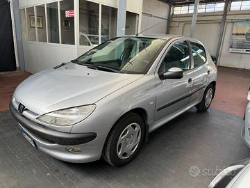 Peugot 206 neopatentati