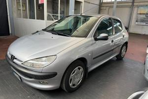 Peugot 206 neopatentati