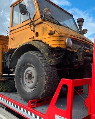 Mercedes unimog 406