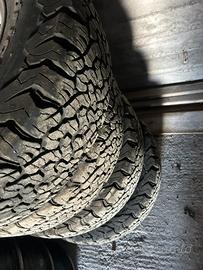 Gomme BF  235/75R15