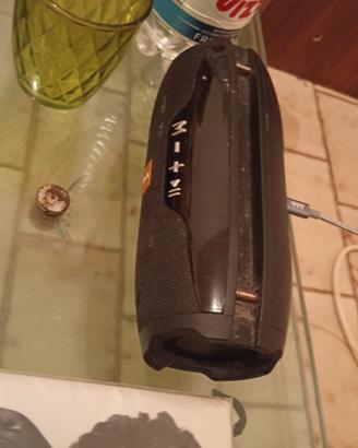 Cassa bluetooth portatile per musica